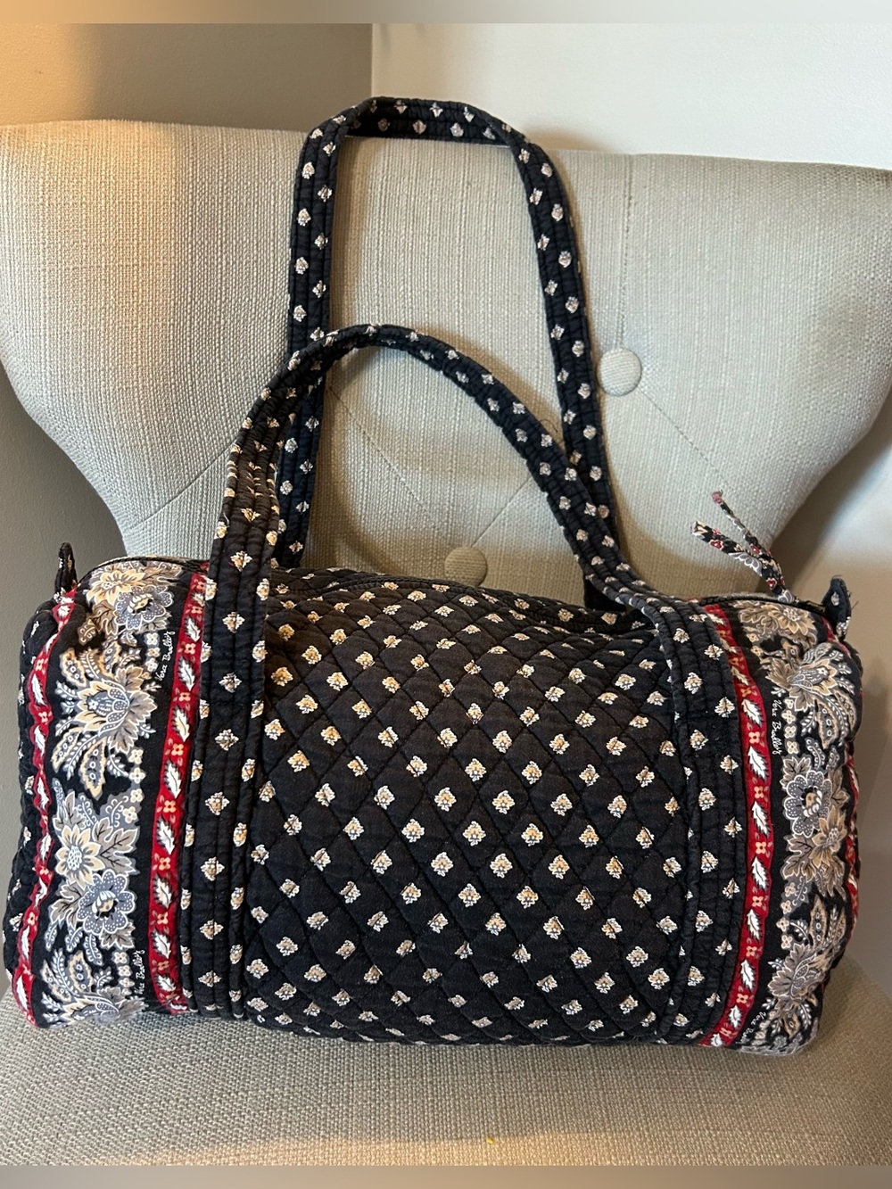 Vera Bradley Vintage retired Classic Black Shoulder bag Floral Small Duffel